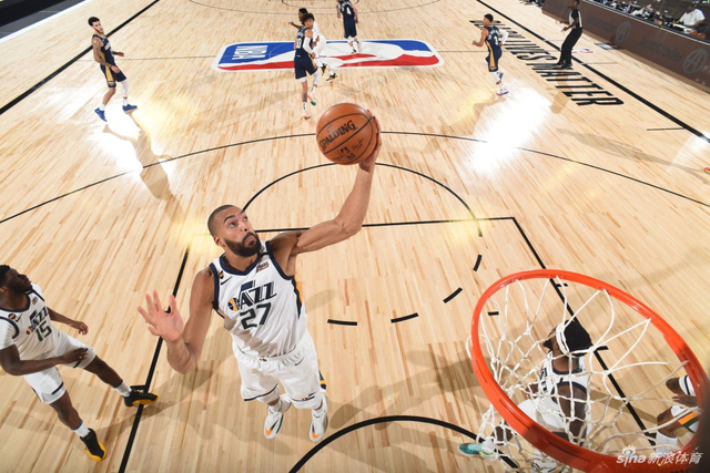 在运动会筹 在运动会筹