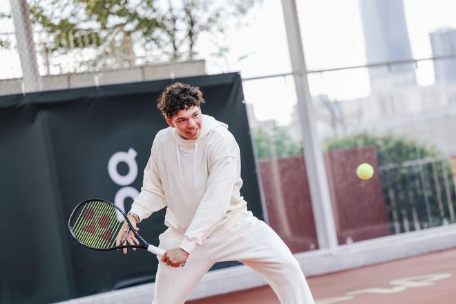 线后迅速吸 线后迅速吸